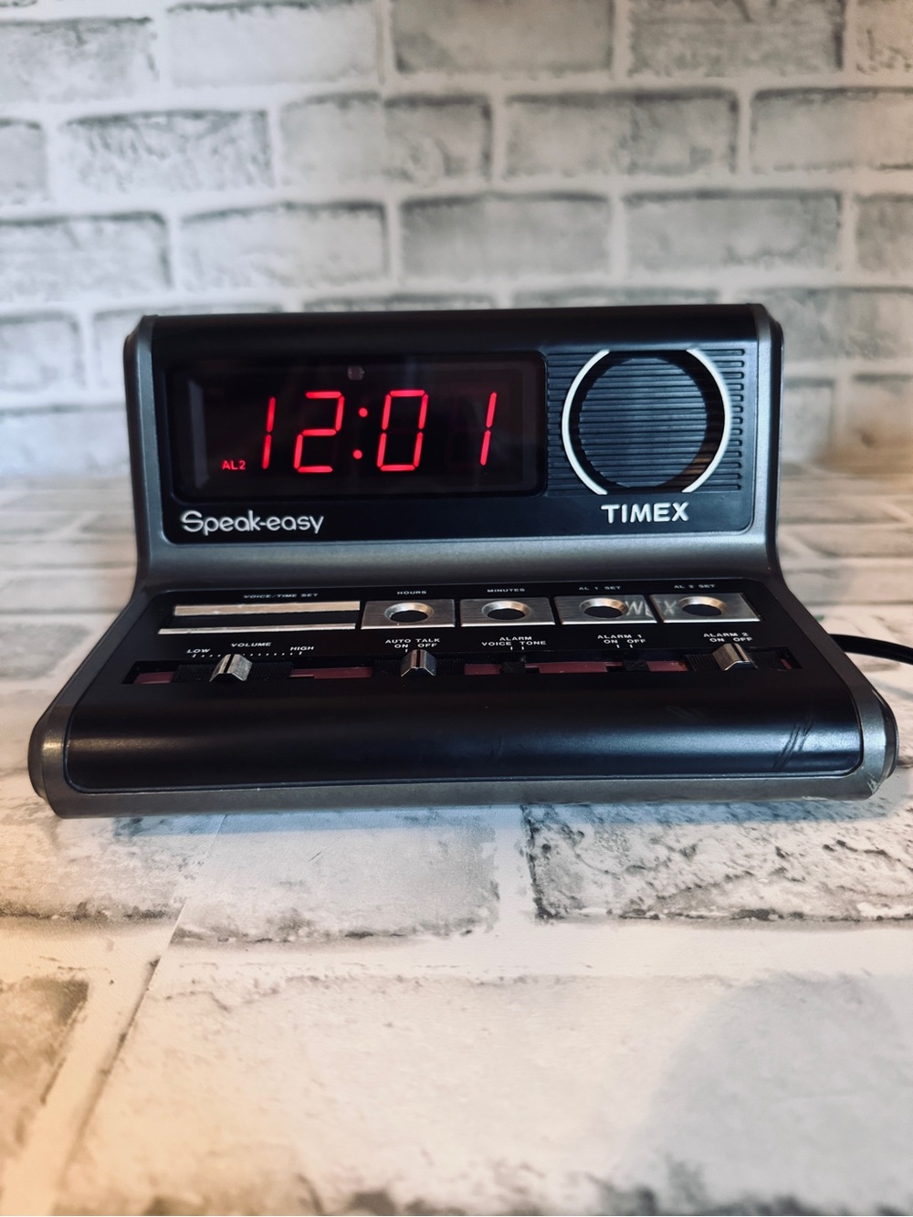 Vintage Timex Speak Easy Digital Talking Alarm Clock 7001 Tested & Works